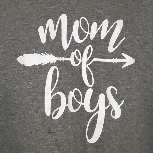 Dark Grey Tshirt "Mom Of Boys" L/XL - Picture 2 of 3